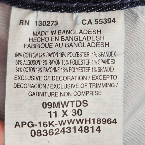 Wrangler Straight Leg Jeans Women's 11x30 (32x29) Blue Embroidered Mid-Rise EUC - Picture 3 of 9